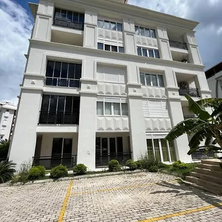 Apartment Konyaalti Sarisu 3+1 Dubleks Antalya